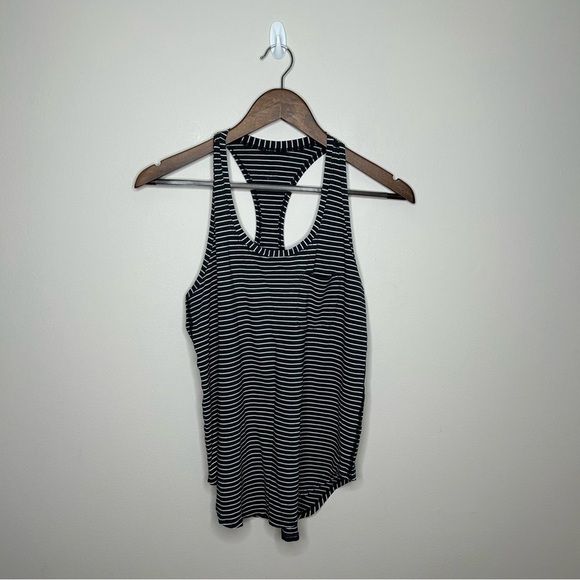 Lululemon Yogi Racerback III Front Pocket Modern Stripe Black and White Small - Picture 2 of 7